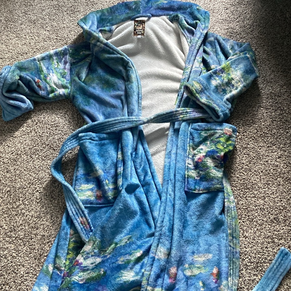 Johnny Was Multicolor Fleece Robe
Worn once/ washed